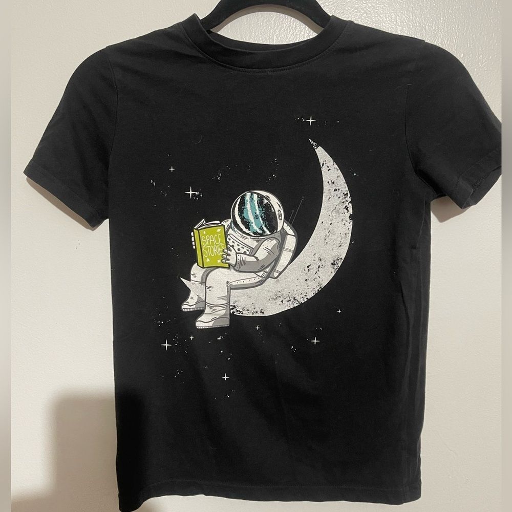 EUC | Boys graphic Tee 🚀
